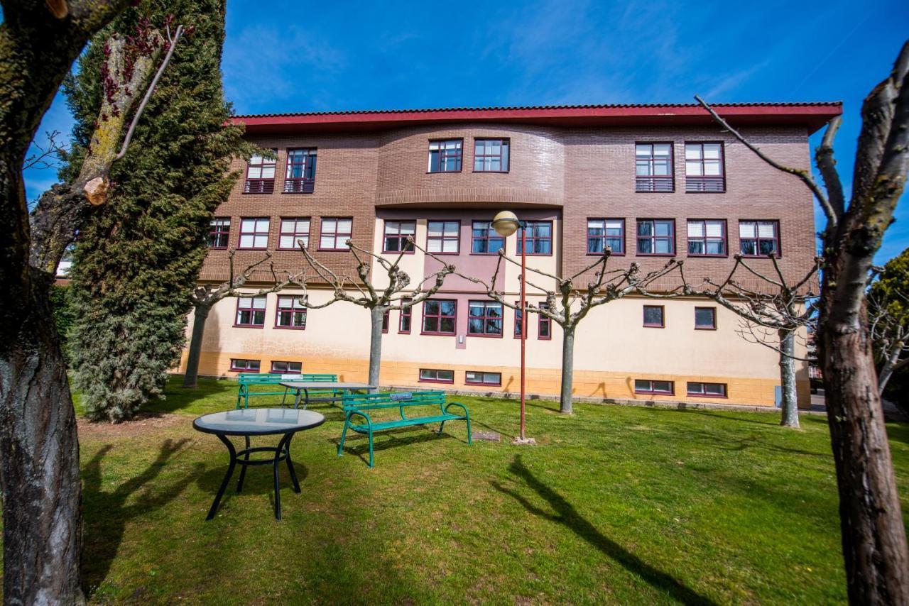 הוסטל Burgo Residencia Hospital Del Rey מראה חיצוני תמונה