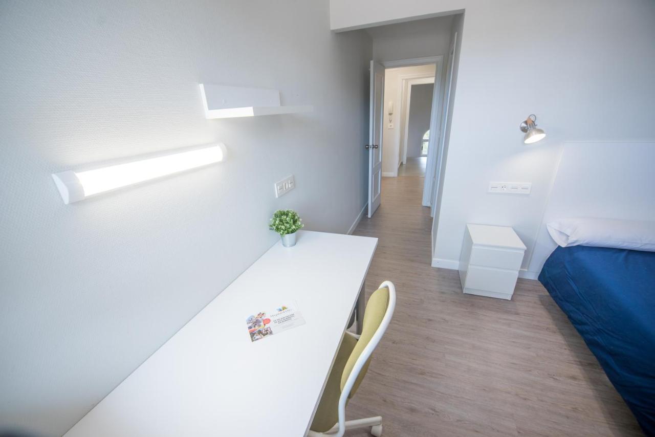 הוסטל Burgo Residencia Hospital Del Rey מראה חיצוני תמונה