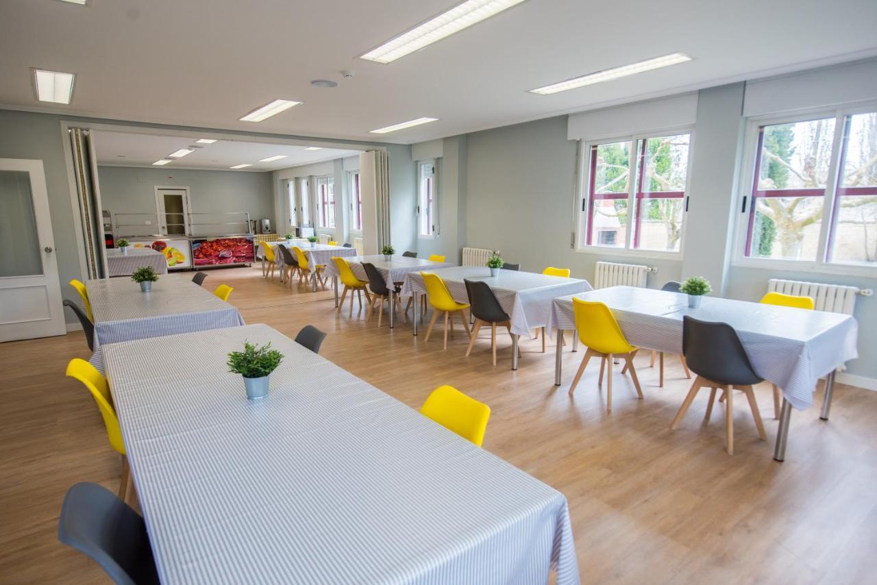 הוסטל Burgo Residencia Hospital Del Rey מראה חיצוני תמונה