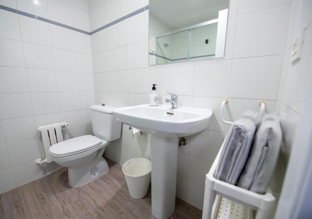 הוסטל Burgo Residencia Hospital Del Rey מראה חיצוני תמונה
