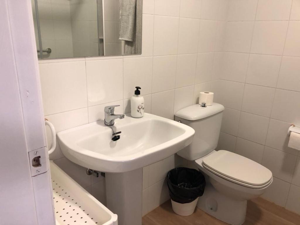 הוסטל Burgo Residencia Hospital Del Rey מראה חיצוני תמונה